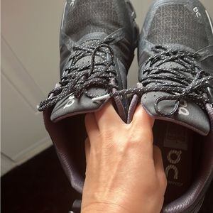 Cloud Waterproof Women Size 7.5